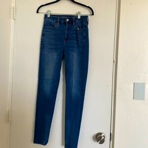 American Eagle hi rise jegging. Size 4. “360 degree next level stretch”